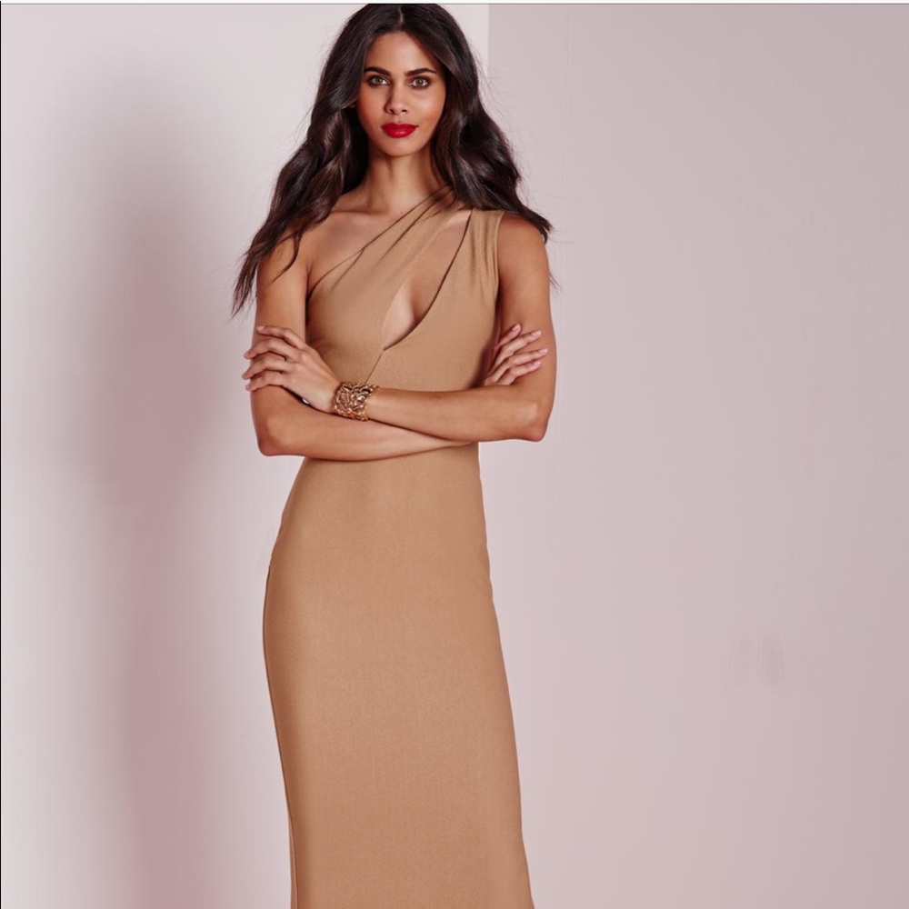 Midi, bodycon, camel dress